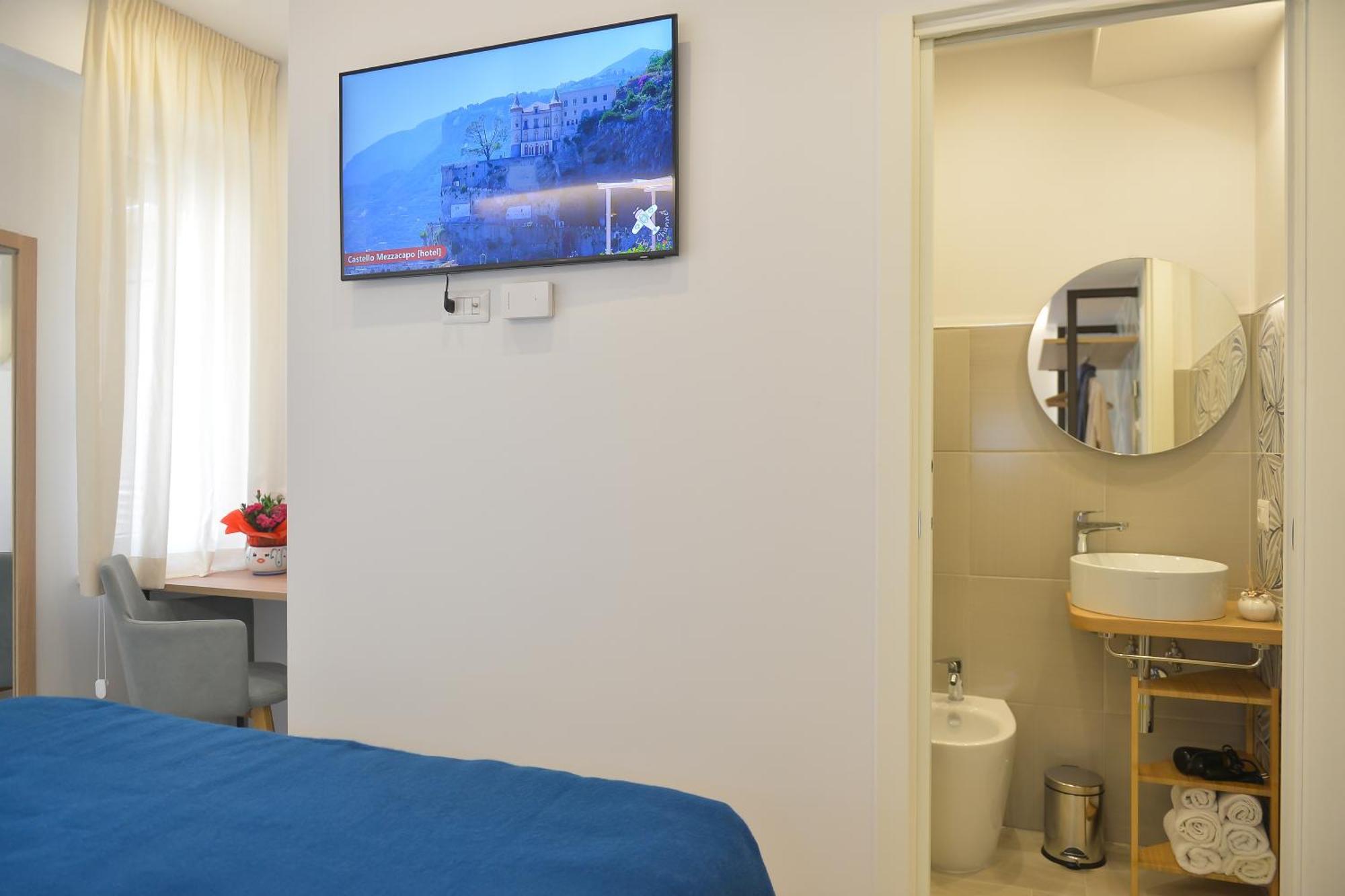 Charming Rooms Amalfi Coast Maiori Εξωτερικό φωτογραφία