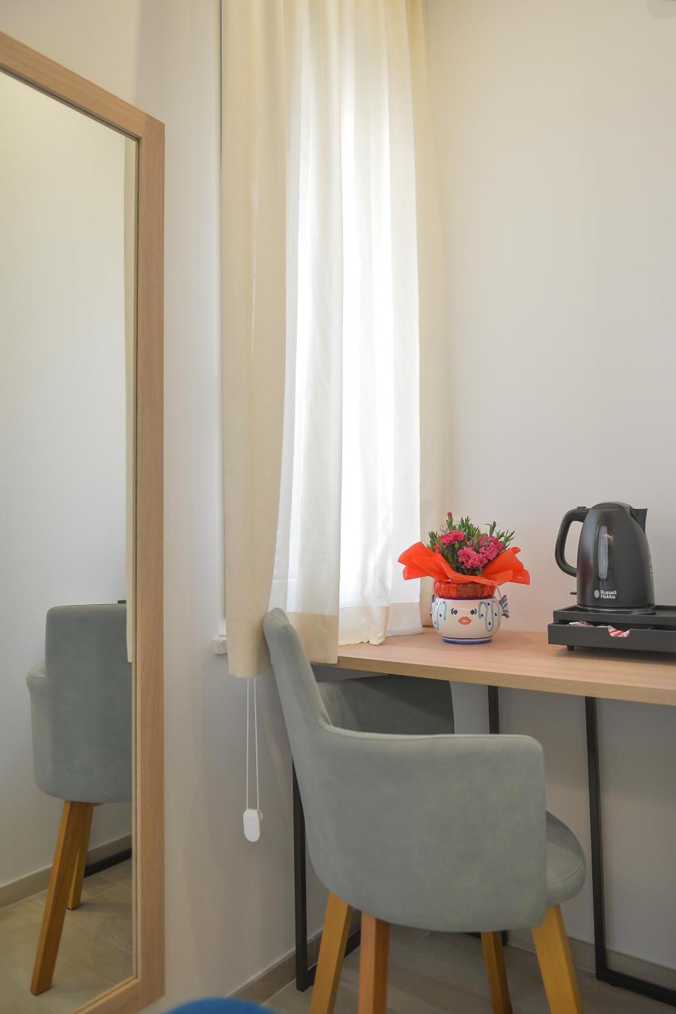 Charming Rooms Amalfi Coast Maiori Εξωτερικό φωτογραφία